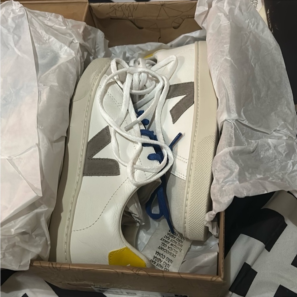 Veja Sneakers